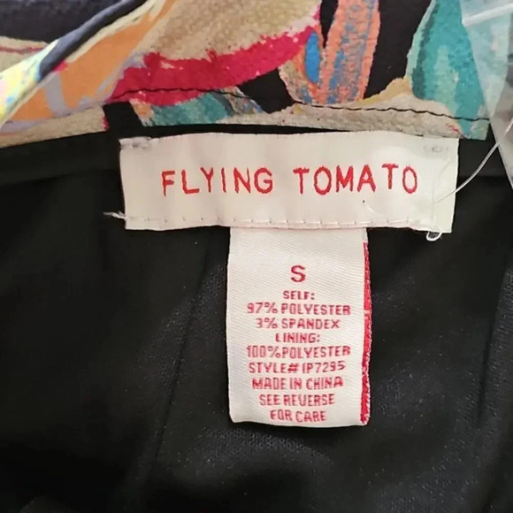 Flying Tomato World Wanderer Woven Floral Shorts Black Size S - Picture 3 of 4